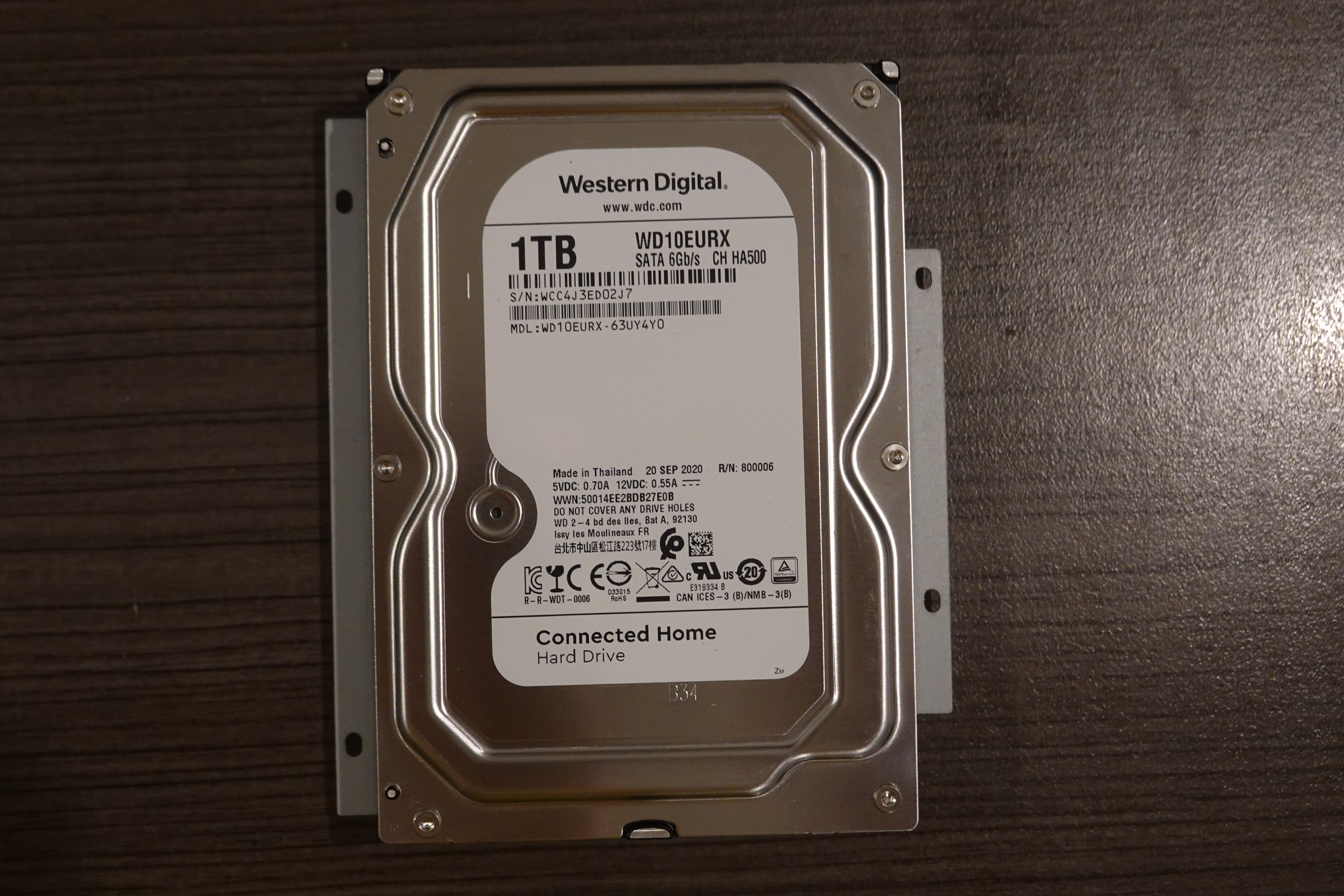 File:WDC WD10EURX-63UY4Y0 Connected Home top lid.jpeg
