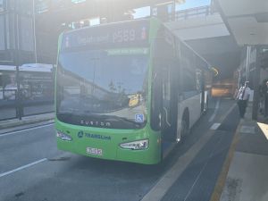 Clarks 75 at Upper Mt Gravatt Station doing a P569.