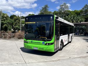 TFB 3007 (TMR 0142) at UQ Lakes Station.